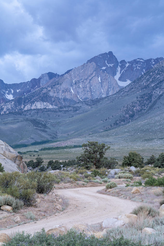 Buttermilk Road towards the mountains